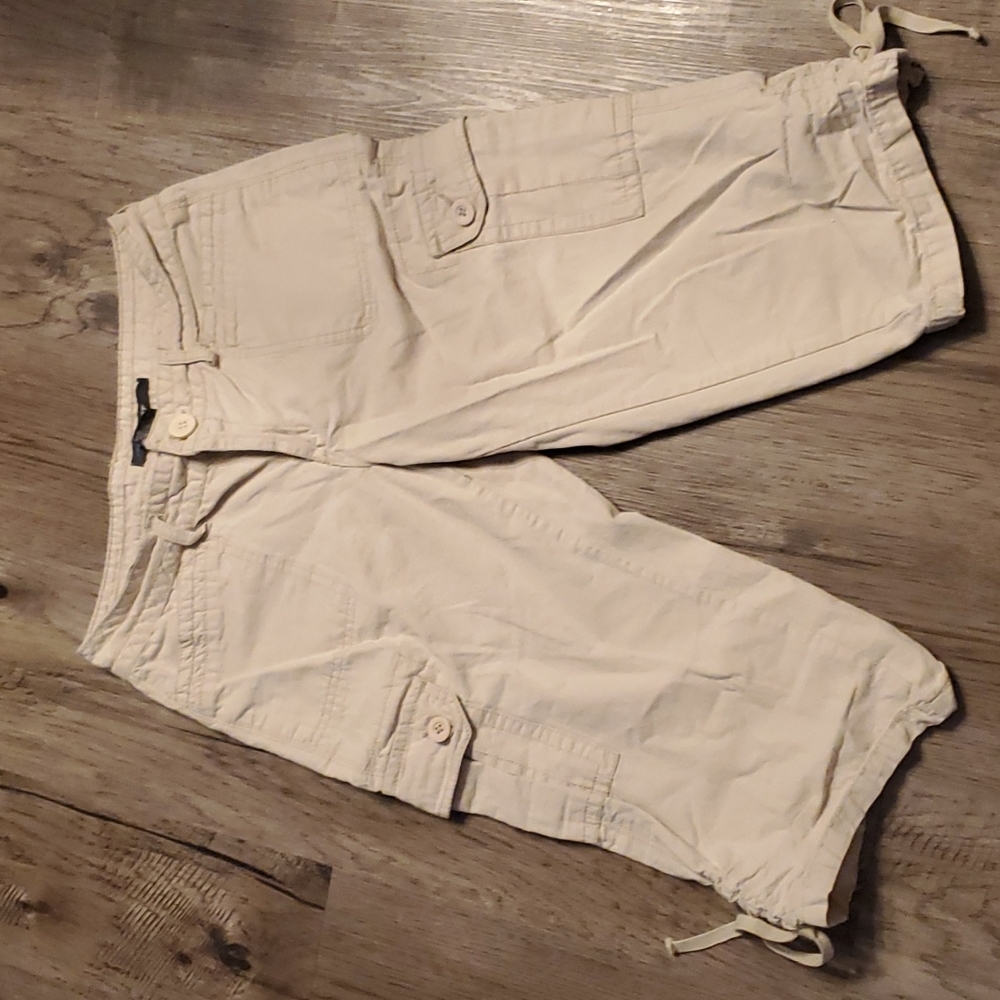 French Cuff Cotton Convertible Capri Shorts Pants Size 6  , Cargo Pockets Beige.